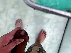 HOT SHOWER: EXCLUSIVE MOMENTS WITH LKINGSBR