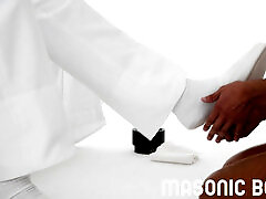 MasonicBoys - Two hot suited DILFs raw fuck and use Cameron Basinger