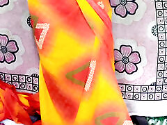 village Hot girl' first time Saree
