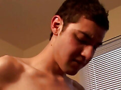 Twink Friends Have Gay Sex for the First Time